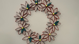 DIY de Noël : Fabriquer une couronne de Noël à moindre coût grâce au réemploi